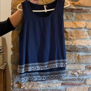 Sleeveless tank blouse
